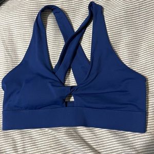 Fabletics oasis twist sports bra